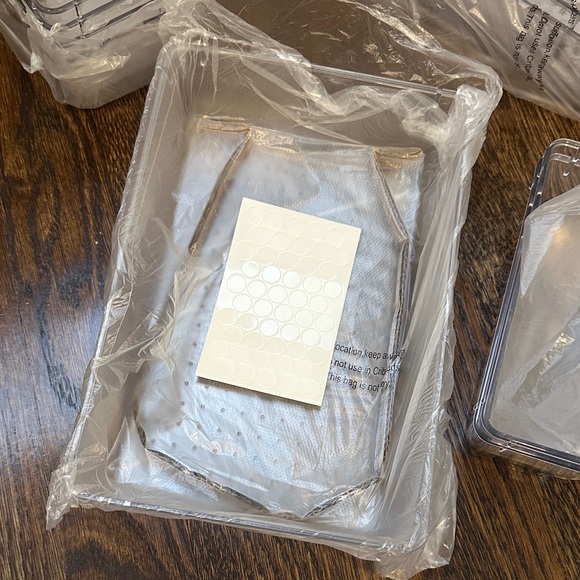 Clear Plastic Storage Containers Set - Picture 4 of 5